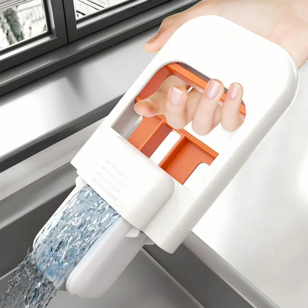SqueezeMop Pro – Self-Squeezing Mini Handheld Sponge Mop
